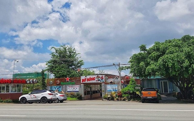 Nhà Hàng Bờ Sông - Hải Sản Tươi Sống