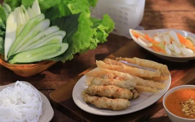 Nem Nướng Nha Trang - 210 Tân Phú