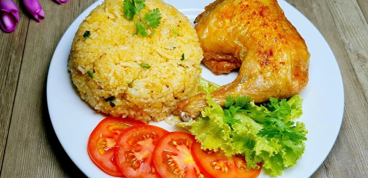 Cơm Gà Xối Mỡ Minh Quân