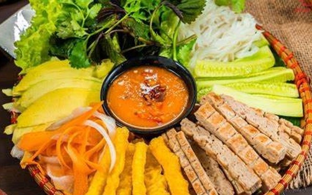 Nem Nướng Nha Trang Hùng Việt & Bún Đậu Mắm Tôm - Khu Phố 4C