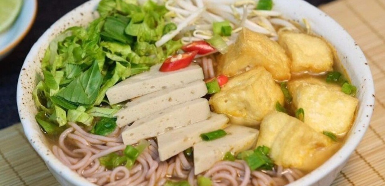 Son - Bánh Mì Chay, Bún Chay & Cơm Chay - Trần Quốc Hoàn