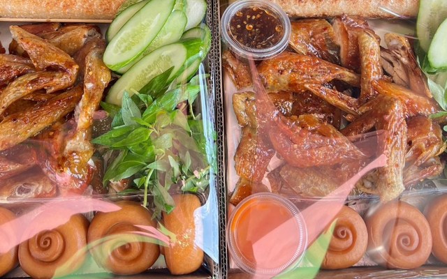 Gà Nướng Cơm Lam Bảo Linh - Bình Tân