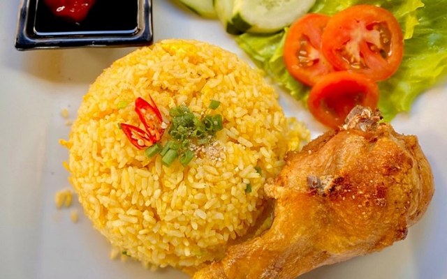Cơm Gà Xối Mỡ 164 - Hoàng Văn Thụ