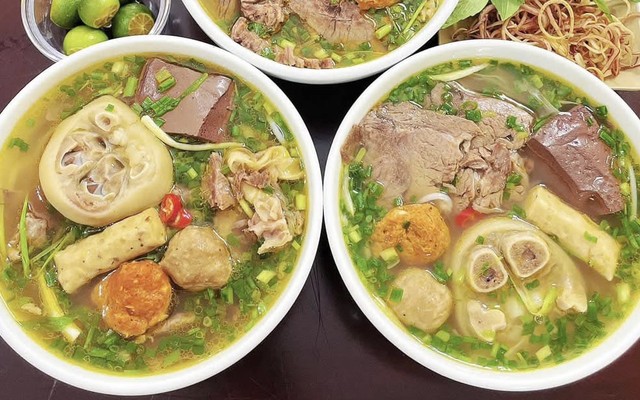 Bún Bò Huế - Mộc Quán