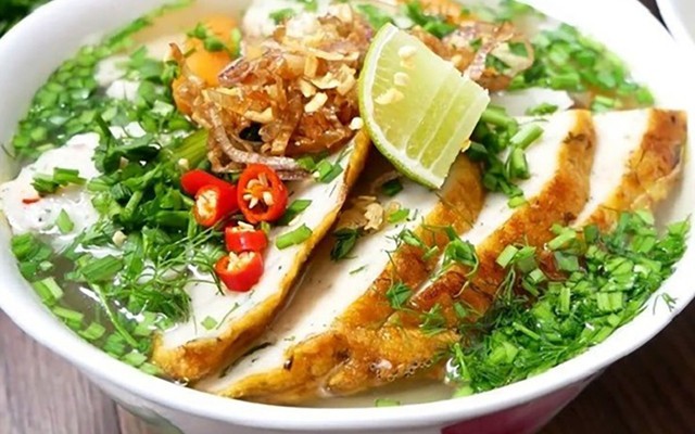 Bếp Mẹ Boy - Bánh Canh Hẹ & Bún Chả Cá - Kênh Tân Hoá