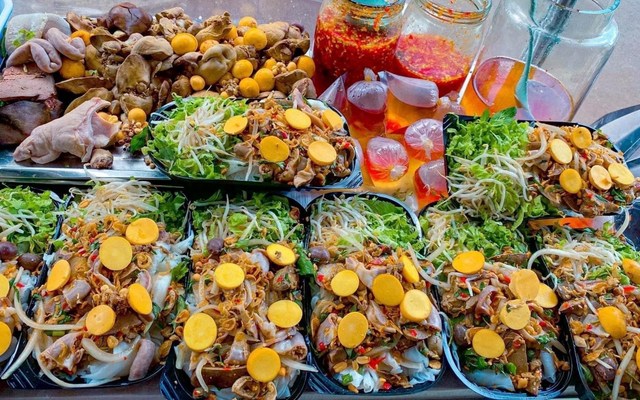 Cơm Gà Thành Ký - Võ Thị Sáu