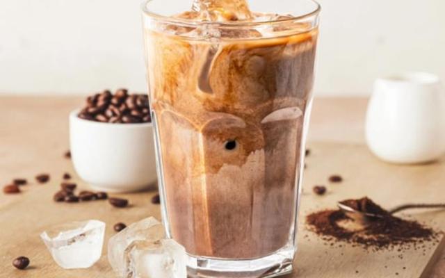 Tiệm Ăn Vặt 1988