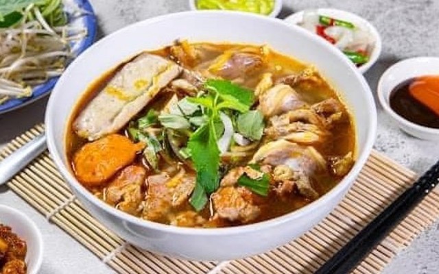 Bún Bò Huế Cô Xuân Chợ Đông Ba CN 3 - 149 Trương Văn Bang