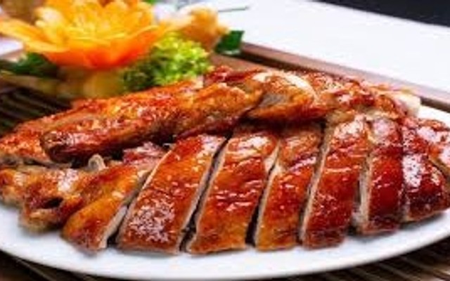 Vịt Quay, Chân Giò Bắp Heo Quay Dòn Bì & Thịt Nướng Lá Móc Mật - Kiên Híp