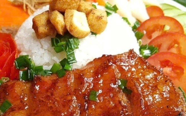 Quán Cơm Chế Liễu - Chợ Phường 4