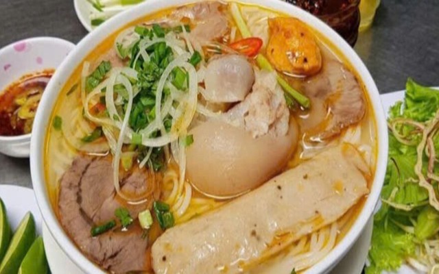 Bún Bò Huế Thịnh Thuỷ - Doãn Kế Thiện