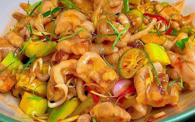 CHÂN GÀ SỐT THÁI THẢO MIN - 984 Quang Trung