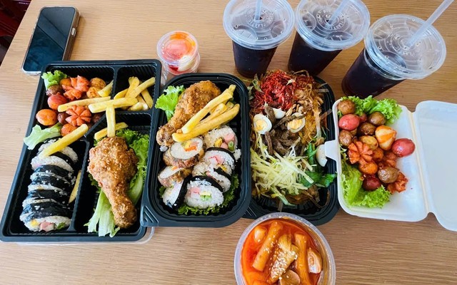 Ăn Là Ghiền - Ăn Vặt, Viên Chiên Thập Cẩm & Gà Viên Sốt Cay