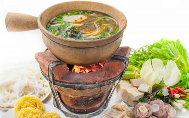 Lẩu Bò Chú Tám (Cậu Hai) - Trần Xuân Soạn