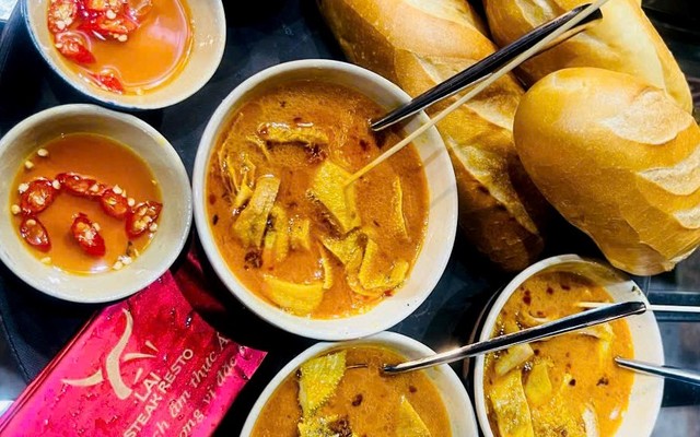 Phá Lấu Bò Tứ Xuyên, Bít Tết Bò Mỹ Lai Steak - 8A Nguyễn Thái Học