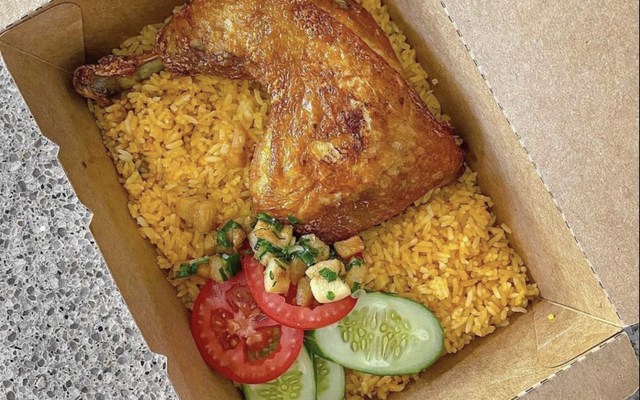 ĐỈNH KÝ - Cơm Gà, Mì Trộn & Nui Xào - Nguyễn Oanh