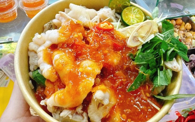 76 Food - Chân Gà Sốt Thái - Hùng Vương