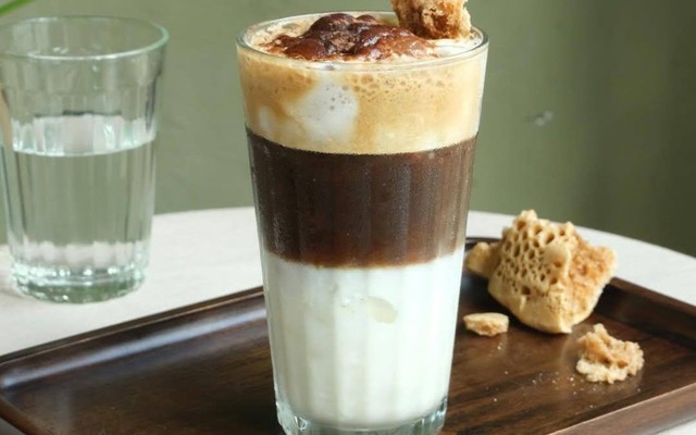 Thong Dong Local Café - Cao Thắng