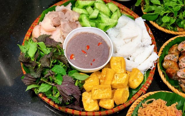 Quán Anh Gấu - Bún Chả & Bún Đậu - Phúc Xá