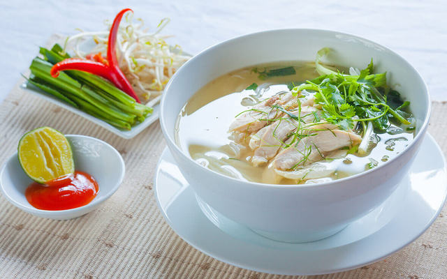 Tường Vy Quán - Phở & Mỳ Tôm Chua Cay - Ngọc Hồi