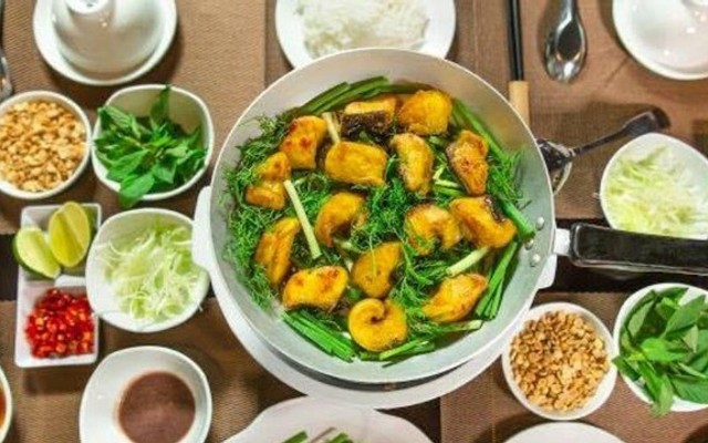 CHẢ CÁ ĐẾ VƯƠNG - TRẦN KHẮC CHÂN