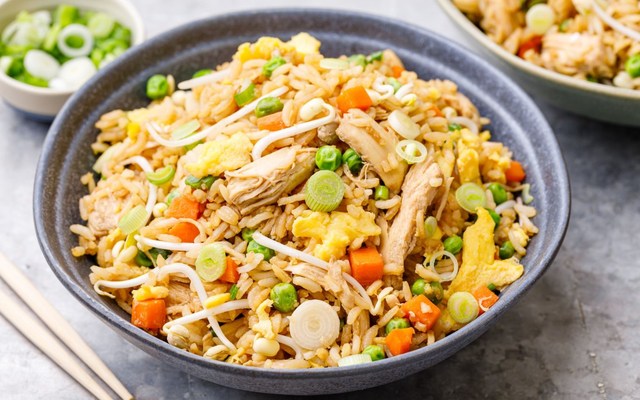 Cơm Chiên Anh Già - Lý Phục Man