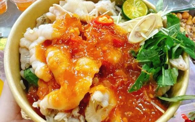 76 Food - Chân Gà Sốt Thái - Quang Trung