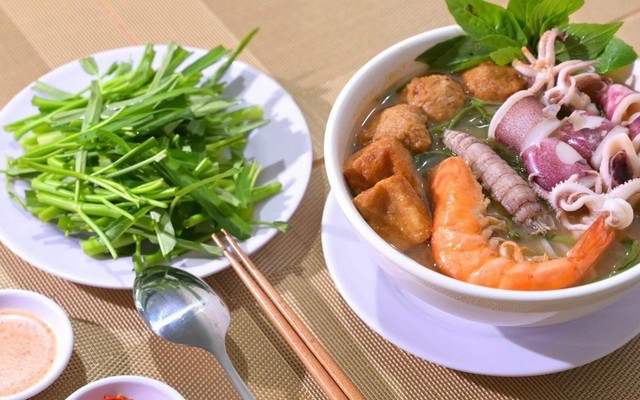 Ngân Bún Thái - Hủ Tiếu Mực - Cao Lãnh