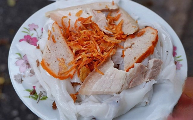 Bánh Cuốn Nóng Linh - Đào Tấn