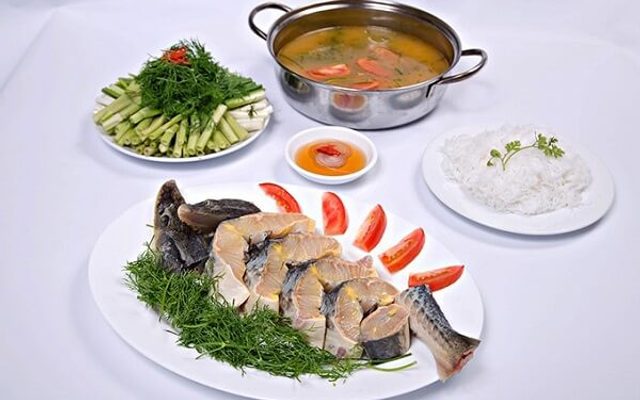 Lẩu Cá Tầm & Ốc Tươi Sống Cô Oanh - Phan Trung