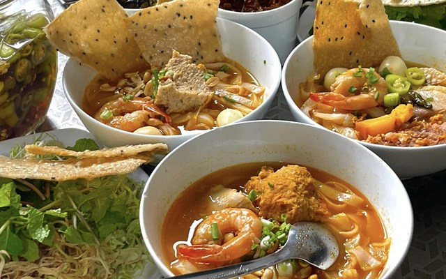 Mì Quảng Ông Ngôn - Bà Triệu