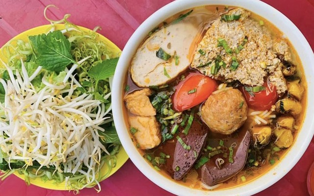 Bún Riêu Cua - Bún Chả Cá & Cơm Tấm O Lợi