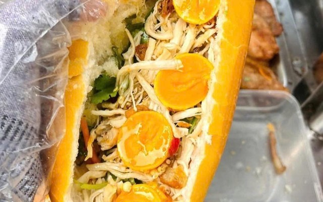 Bánh Mì Lạ Lắm - Phạm Tung