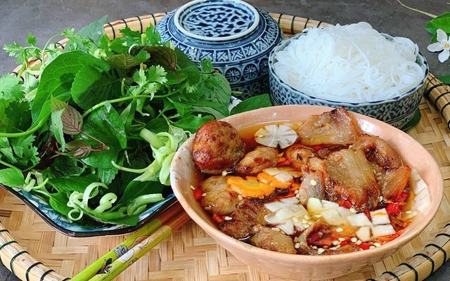 Món Ngon Cộn - 14A Lương Văn Can