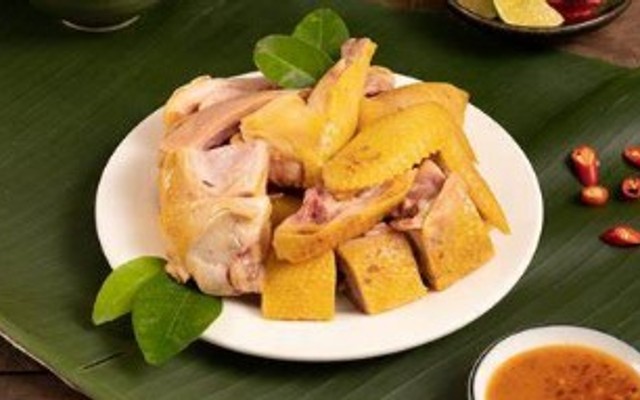 Bếp Mẹ Dâu Tây - Chân Gà Sốt Thái, Chân Gà Xả Tắc & Gà Ủ Muối - Chợ Long Bình Tân