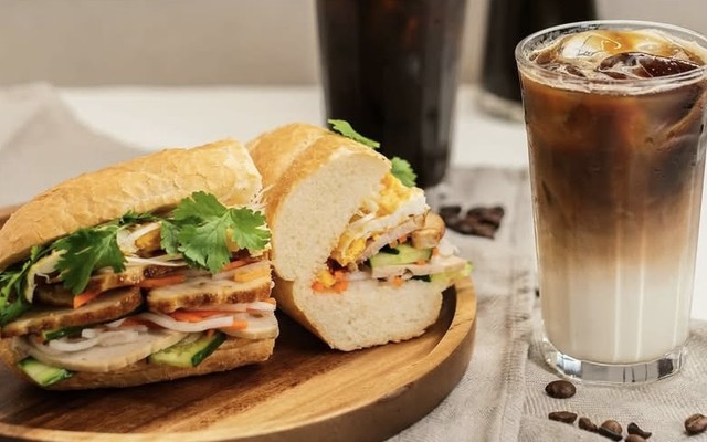 Bánh Mì Sài Gòn & Mì Trộn Xá Xíu - Vĩnh Cát