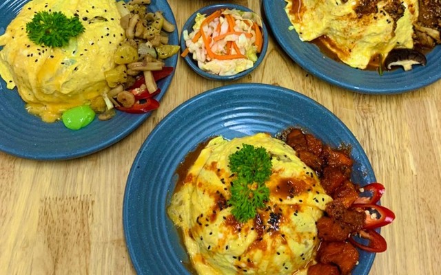 A Chảy - Cơm Phủ Trứng Healthy & Cơm Tôm Salad Gạo Lứt