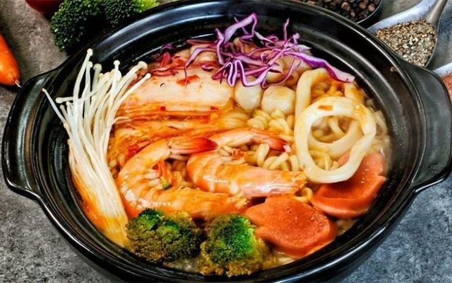 Seoul Mỳ Cay 7 Cấp Độ - Doãn Kế Thiện