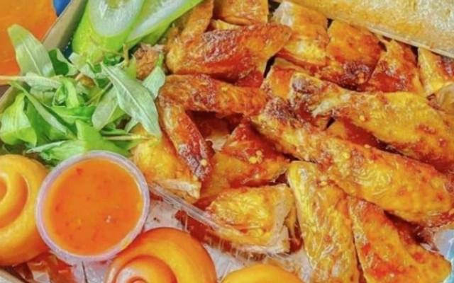 Gà Quay Tân Phát Độc Quyền