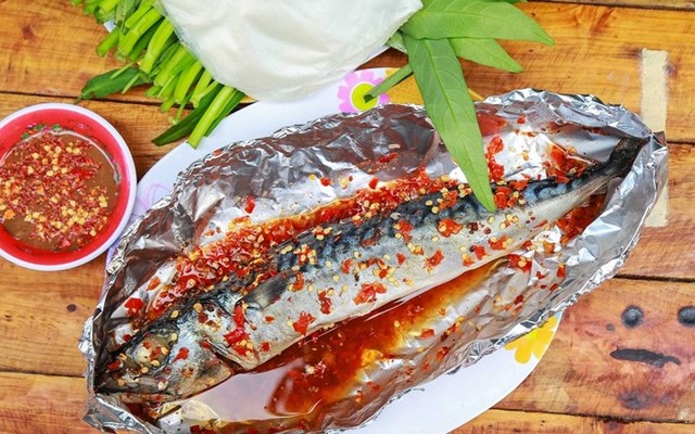 Cá Nục Nướng Giấy Bạc - Thu Bồn Quán