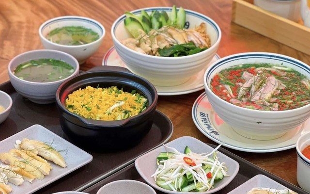 Nhà Hàng Phở Gà 99 - 43 Lý Chiêu Hoàng