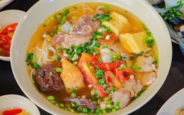 THU - Bún Bò, Bún Riêu & Lẩu - 183 Huỳnh Văn Luỹ