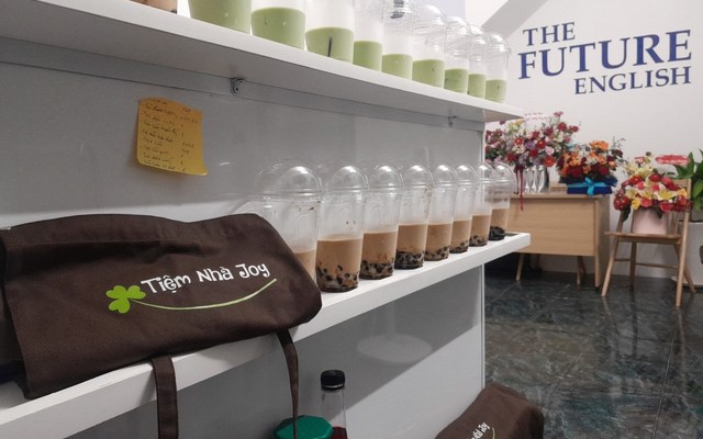 Tiệm Nhà Joy - Nguyễn Công Phương