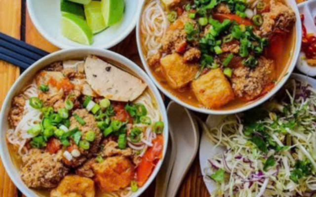 Quán Mỹ Mỹ - Gỏi Cuốn, Bún Riêu & Bánh Đa - Nguyễn Văn Tỏ