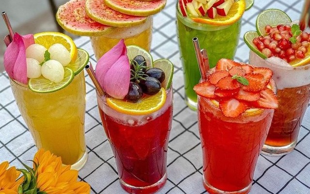 VIỆT TRÀ THỨC
