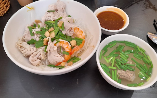 Hủ Tiếu Gõ MẬP - Phạm Văn Đồng