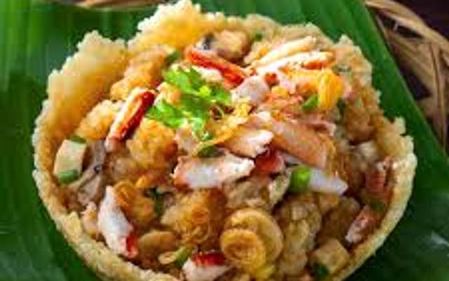 Cơm Trứng Trùm Thái Lan - Phạm Văn Đồng