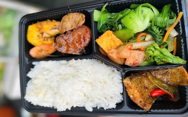 Cơm Anh Trâm - 51 Thanh Niên