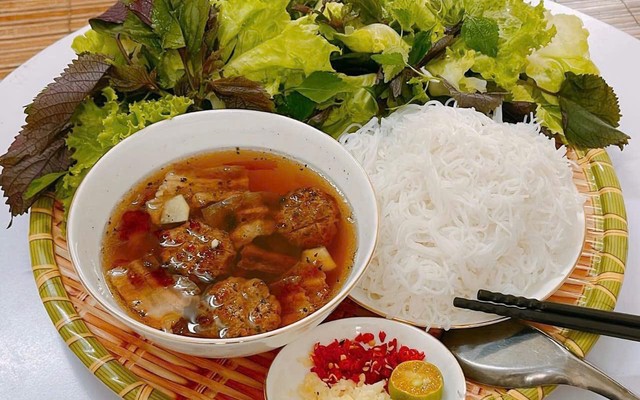 Hằng - Bún Chả Hà Nội