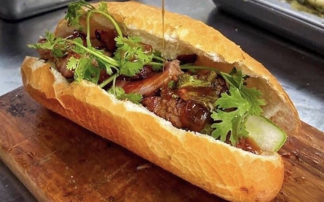 Bánh Mì Thịt Nướng - Tô Hiến Thành